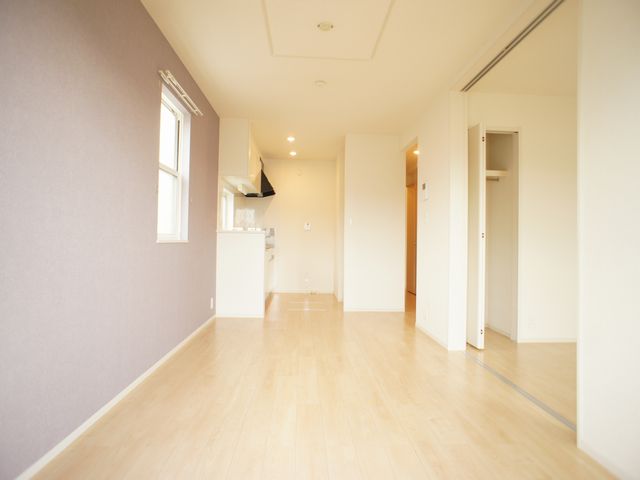 居室・リビング　快適に過ごせるエアコンが付いています♪