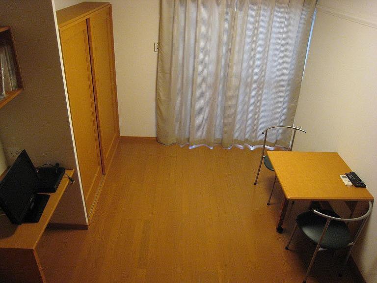 居室・リビング　1Fフローリング　2Ｆカーペット