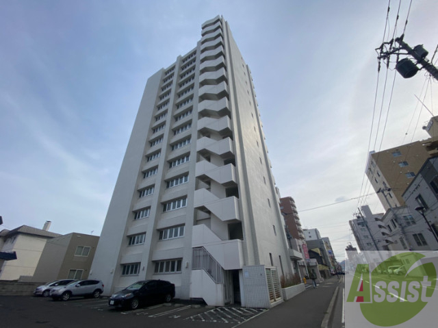 建物外観　札幌市中央区南９条西「グランカーサ南９条」