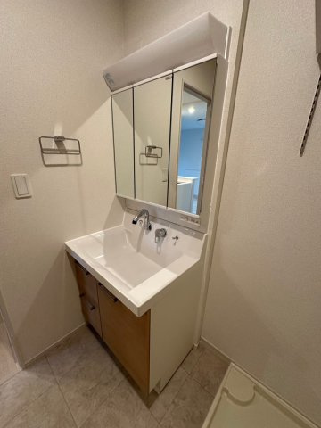 洗面設備　※同タイプの写真です