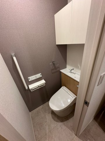 トイレ　※同タイプの写真です