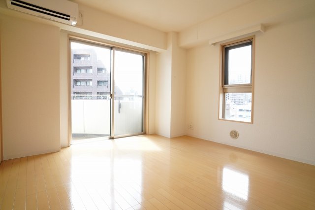 居室・リビング　内観※別部屋参考写真