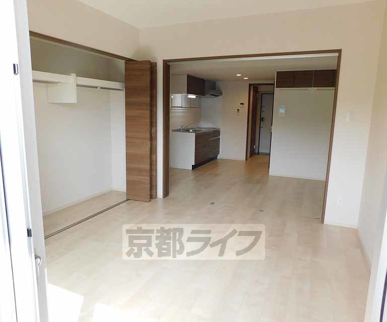 居室・リビング　寝室と分けれる便利な間取りです。