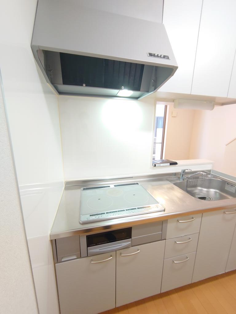 キッチン　当社へ連絡の場合仲介手数料無料！連絡は0935118822へ