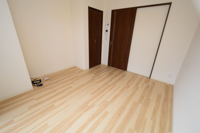 居室・リビング　エアコン付きで初期費用を抑えられます♪