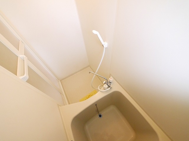 バス・シャワールーム　落ち着いた空間のお風呂です