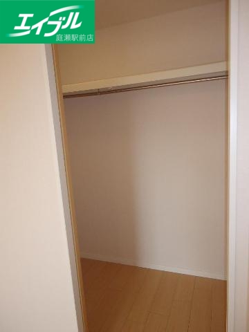 収納　ウォークインクローゼット