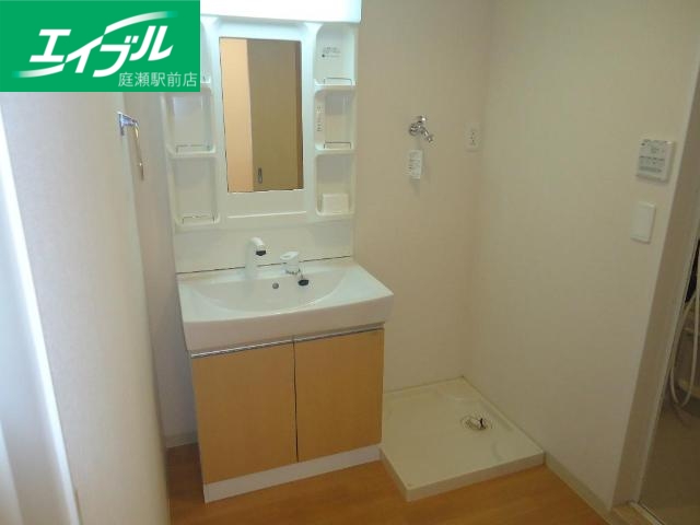 洗面設備　洗髪洗面化粧台