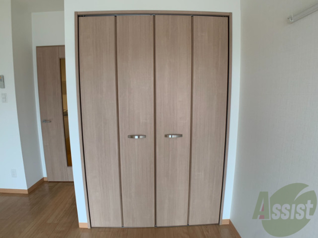 収納　収納はこちらのクローゼットになります。