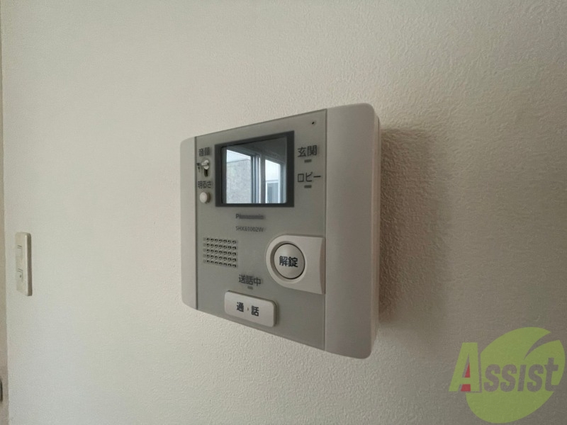 セキュリティ　ＴＶモニター付インターホンです。来客者の顔が見えるので安心！