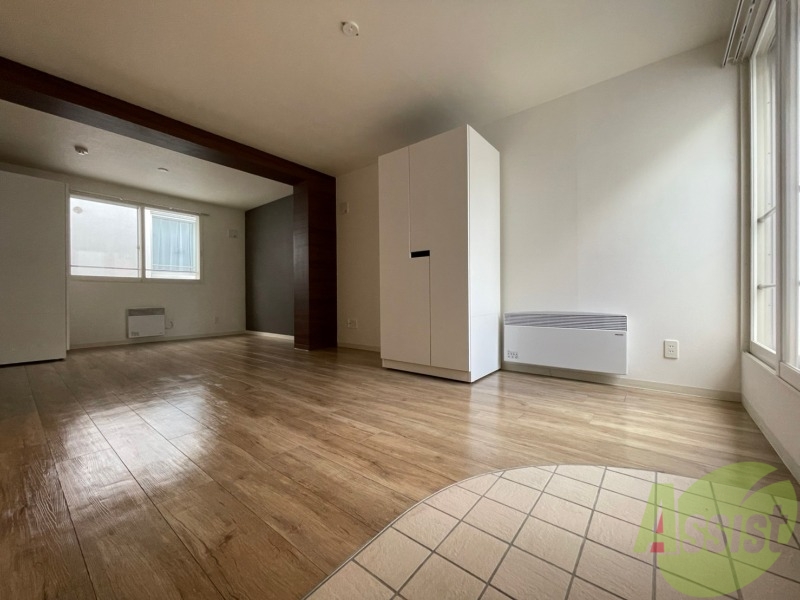 居室・リビング　広くてキレイなお部屋が広がっていて、充実した生活が送れそう。