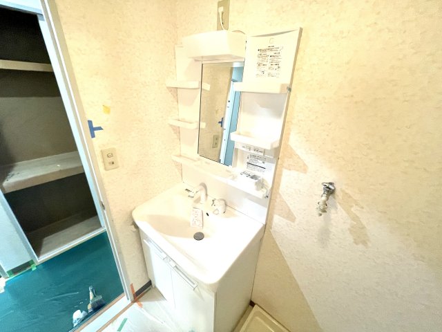 洗面設備　洗面化粧台付きです☆
