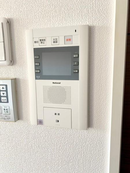 セキュリティ　モニター付きインターホン