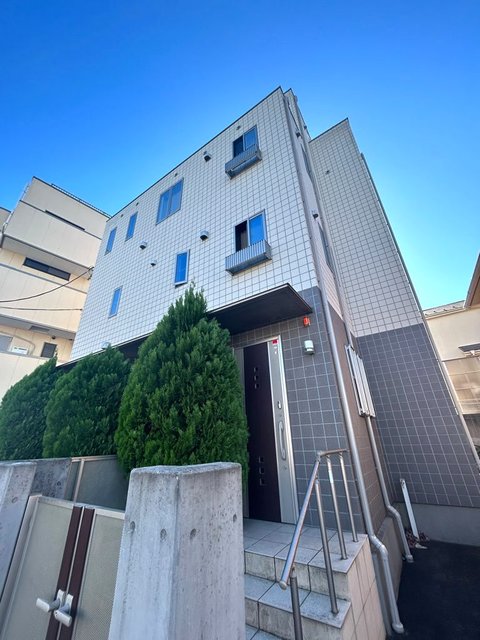 建物外観　★最寄駅は特急停車駅なので通勤・通学便利★