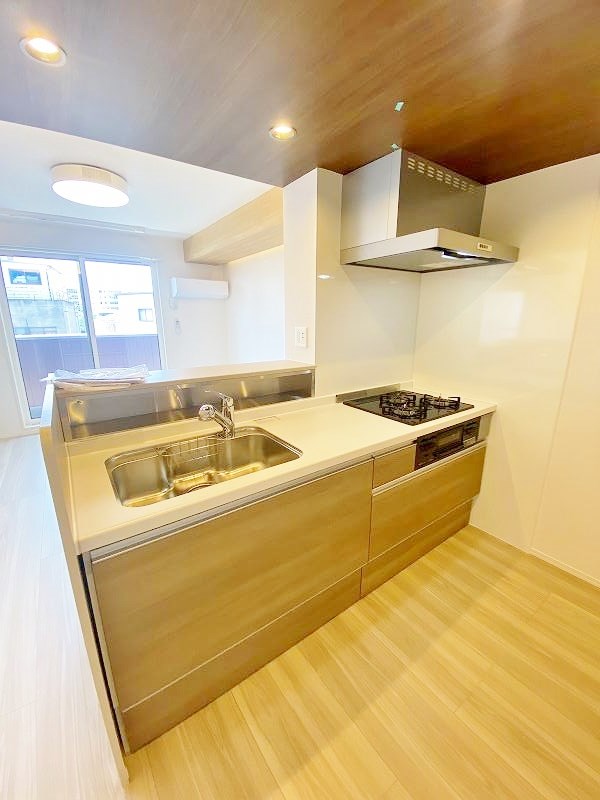 キッチン　★システムキッチングリル付き/３口コンロ★