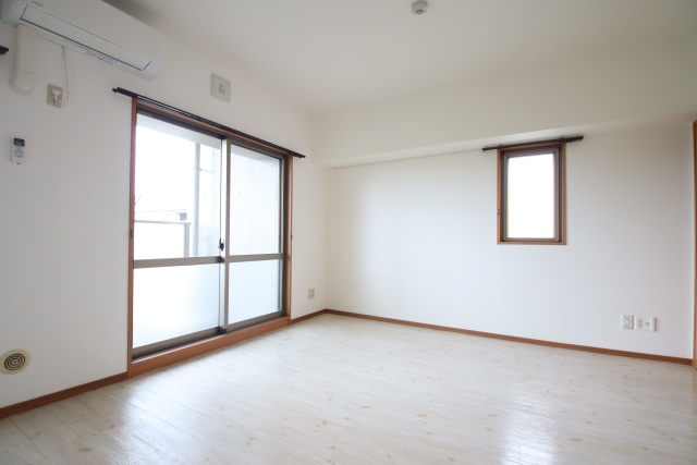 居室・リビング　※別室の参考写真の為、現況優先です。