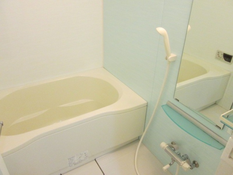 バス・シャワールーム　追焚機能付き♪