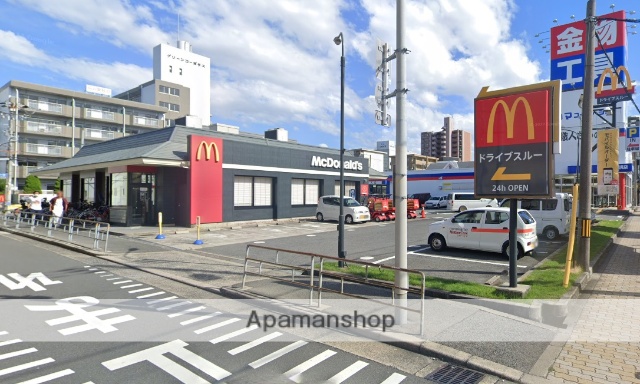 飲食店　マクドナルド　　　古市店（飲食店）まで110m