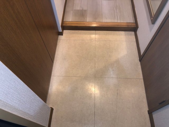 玄関　※過去退去時のお写真です