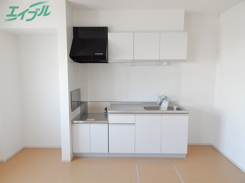 キッチン　同型参考写真です