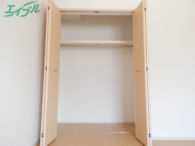 収納　同型参考写真です