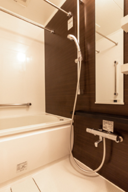 バス・シャワールーム　※写真は同タイプ住戸です。
