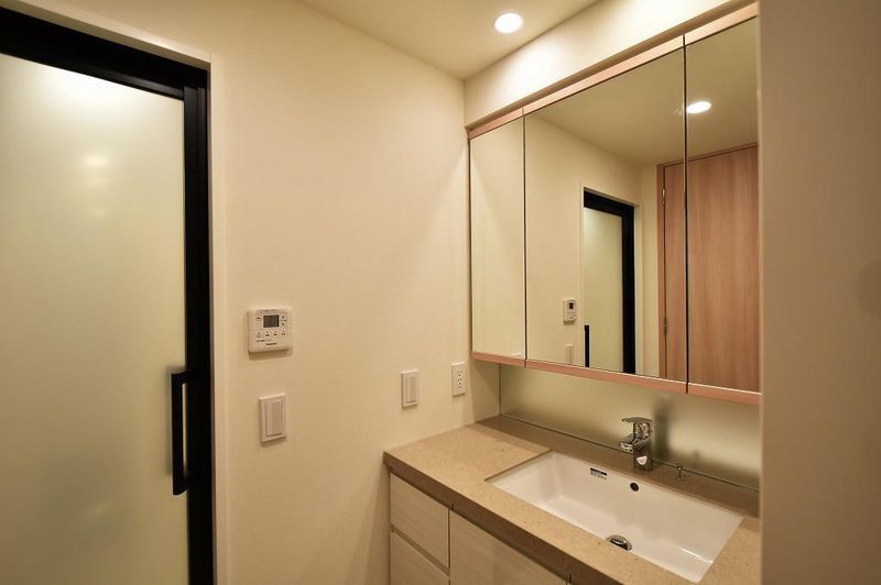 洗面設備　参考写真です