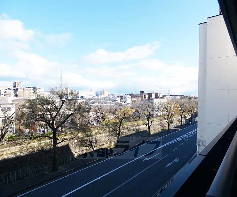 眺望　バルコニーからの室外風景。