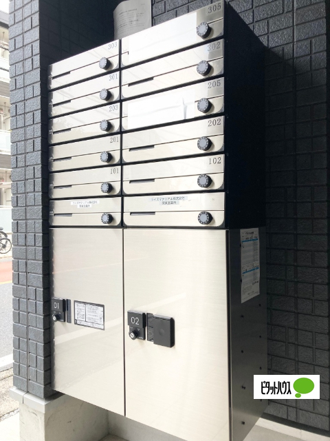 エントランス　宅配ボックス付