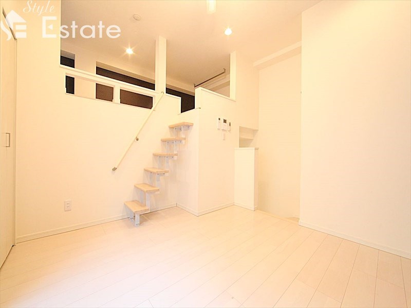 居室・リビング　内装