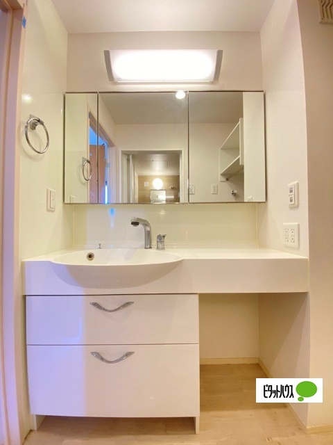 洗面設備　２０３