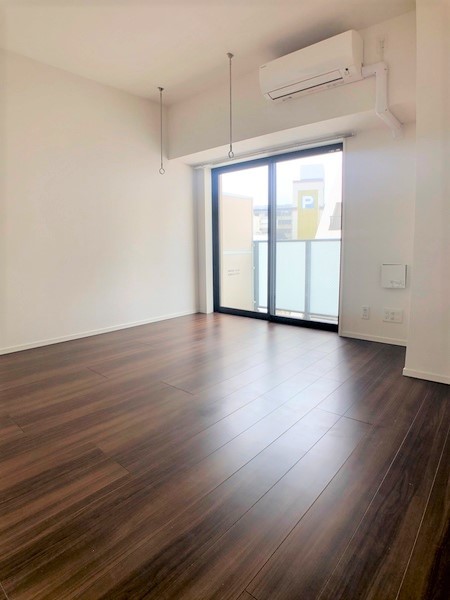 居室・リビング　洋室　７帖