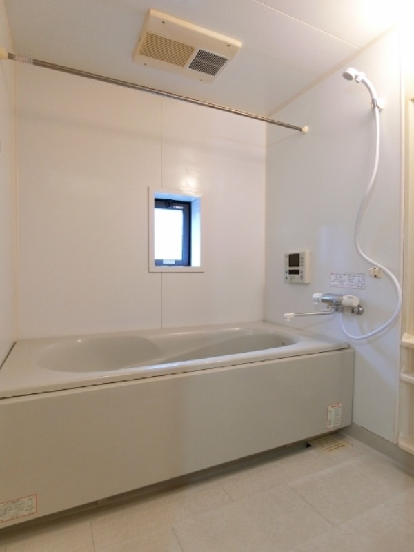 バス・シャワールーム　図面と現状に相違がある場合には現状を優先