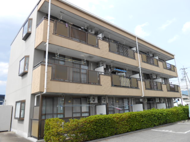 建物外観　バルコニー・階段側を南西方向より撮影