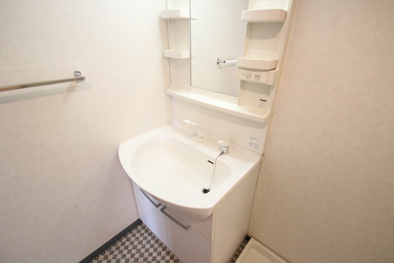 洗面設備　※別部屋の写真です
