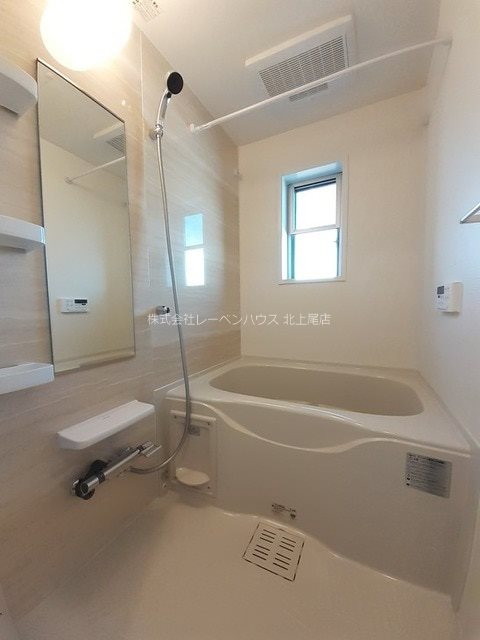 バス・シャワールーム　お問合せは048-772-8202