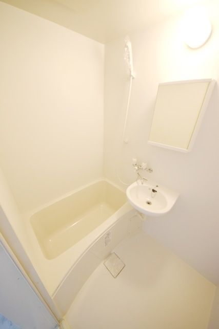 バス・シャワールーム　★丸洗い可能なお風呂です★