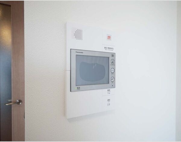 セキュリティ　同シリーズの内装写真となります