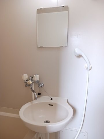 洗面設備　コンパクトで使いやすい洗面所