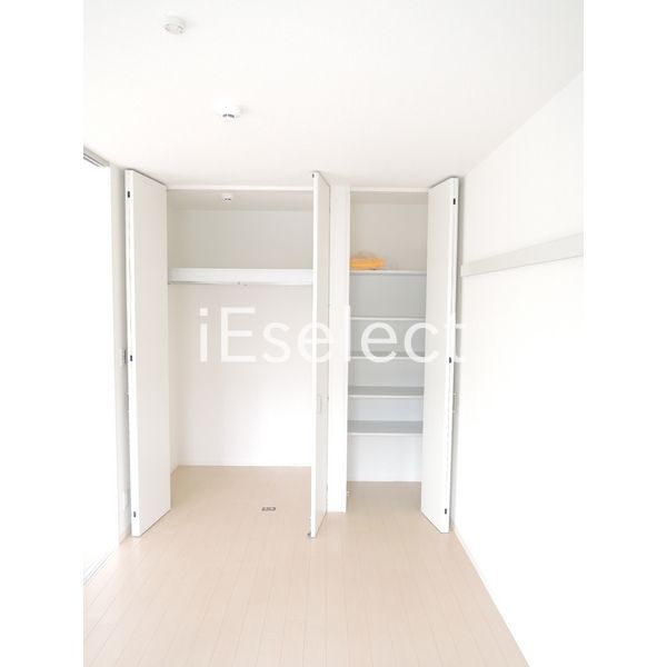 収納　クローゼット完備