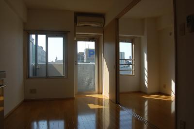 居室・リビング　別号室参考写真