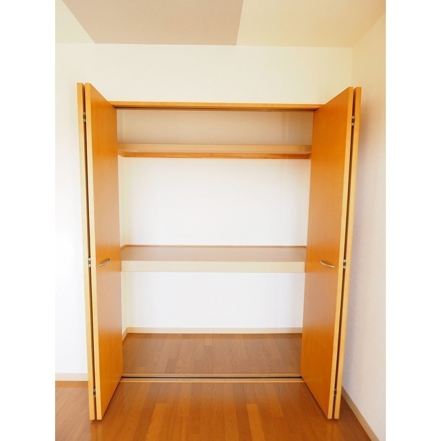 収納　※３０３号室の写真です