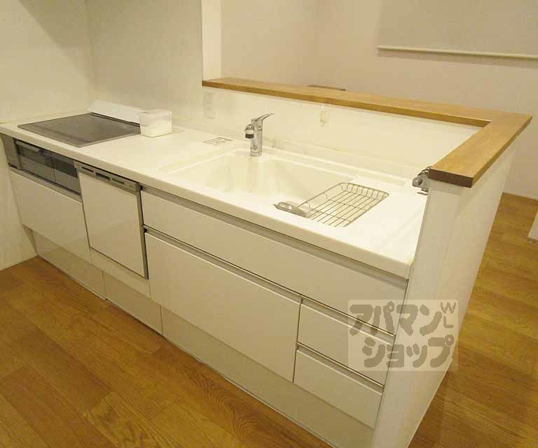 キッチン　室内の写真です。