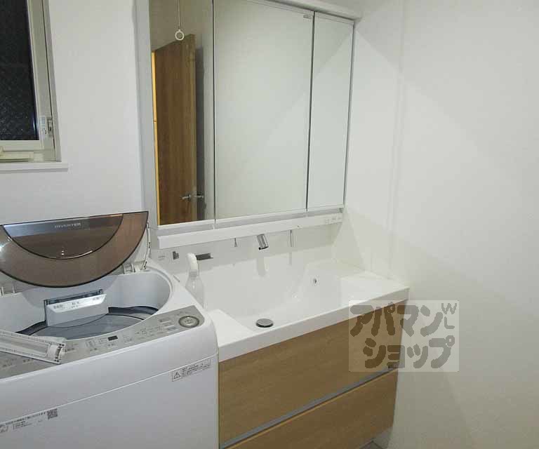 洗面設備　室内の写真です。