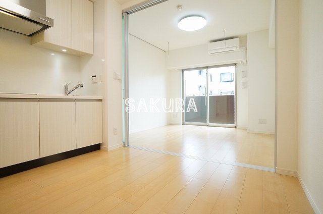 居室・リビング　開放感のあるゆったりとしたお部屋です♪