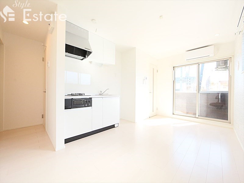 居室・リビング　内装