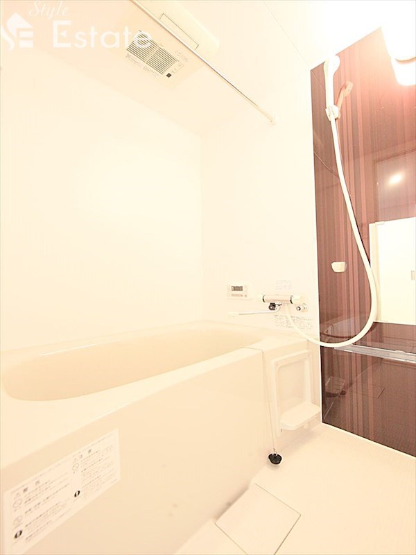 バス・シャワールーム　バスルーム