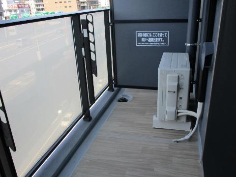 バルコニー　ベランダ