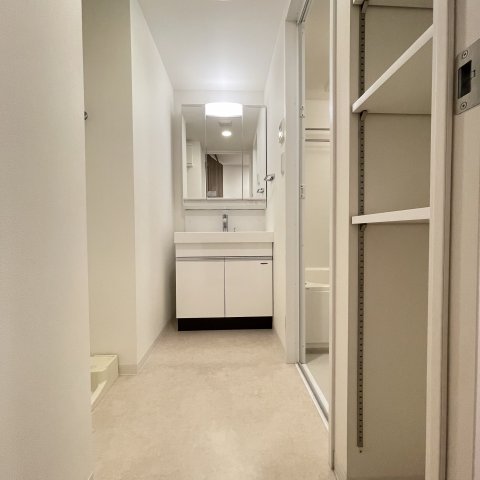 洗面設備　同仕様タイプです