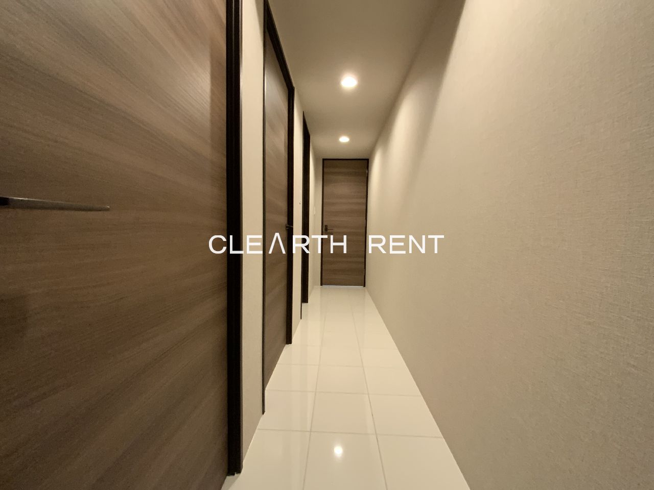 玄関　モデルルーム